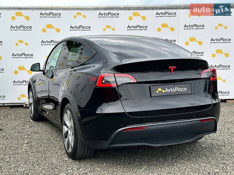 Внедорожник / Кроссовер Tesla Model Y 2021 в Луцке