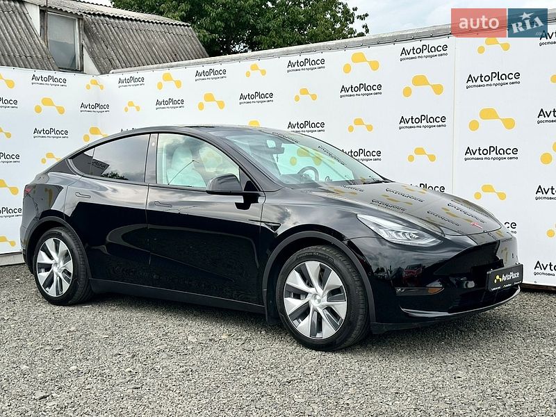Внедорожник / Кроссовер Tesla Model Y 2021 в Луцке