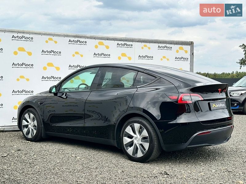 Внедорожник / Кроссовер Tesla Model Y 2021 в Луцке