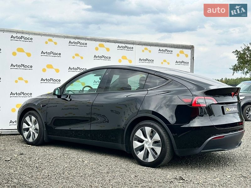Внедорожник / Кроссовер Tesla Model Y 2021 в Луцке