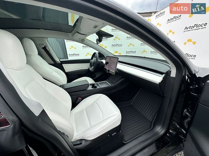 Внедорожник / Кроссовер Tesla Model Y 2021 в Луцке