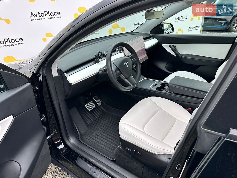 Внедорожник / Кроссовер Tesla Model Y 2021 в Луцке