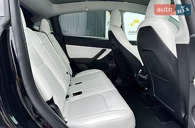Внедорожник / Кроссовер Tesla Model Y 2021 в Луцке
