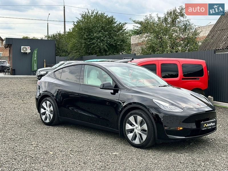 Внедорожник / Кроссовер Tesla Model Y 2021 в Луцке