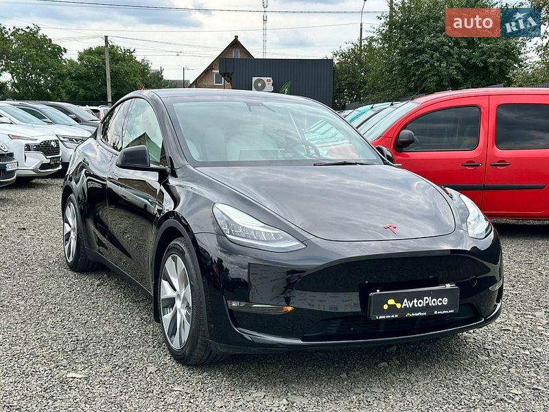 Внедорожник / Кроссовер Tesla Model Y 2021 в Луцке
