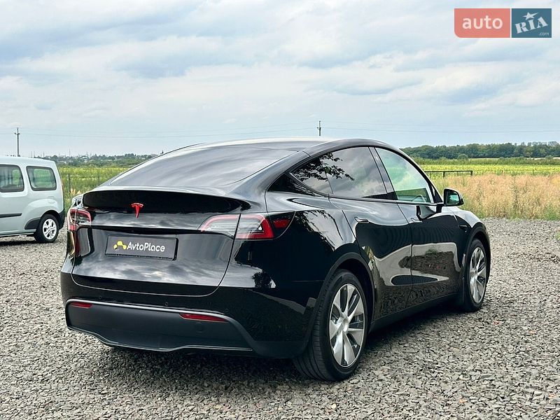 Внедорожник / Кроссовер Tesla Model Y 2021 в Луцке