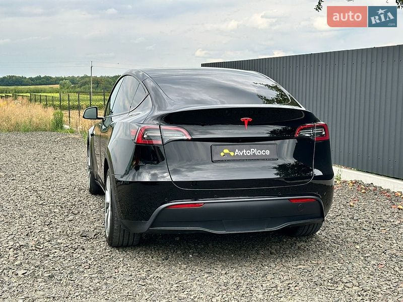 Внедорожник / Кроссовер Tesla Model Y 2021 в Луцке