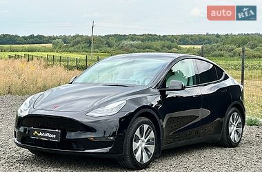 Внедорожник / Кроссовер Tesla Model Y 2021 в Луцке