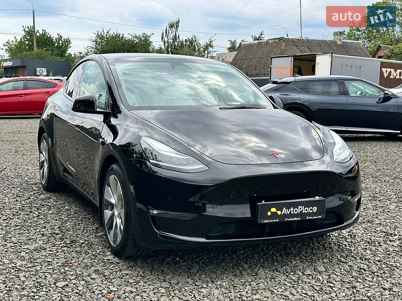 Внедорожник / Кроссовер Tesla Model Y 2021 в Луцке