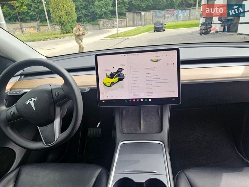 Внедорожник / Кроссовер Tesla Model Y 2023 в Львове