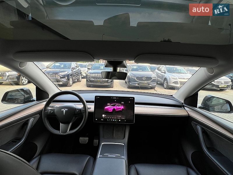 Позашляховик / Кросовер Tesla Model Y 2023 в Івано-Франківську