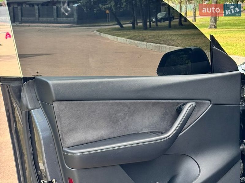 Внедорожник / Кроссовер Tesla Model Y 2021 в Луцке фото 8 Внедорожник / Кроссовер Tesla Model Y 2021 в Луцке