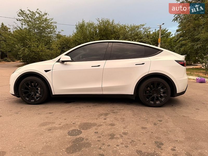 Внедорожник / Кроссовер Tesla Model Y 2021 в Одессе