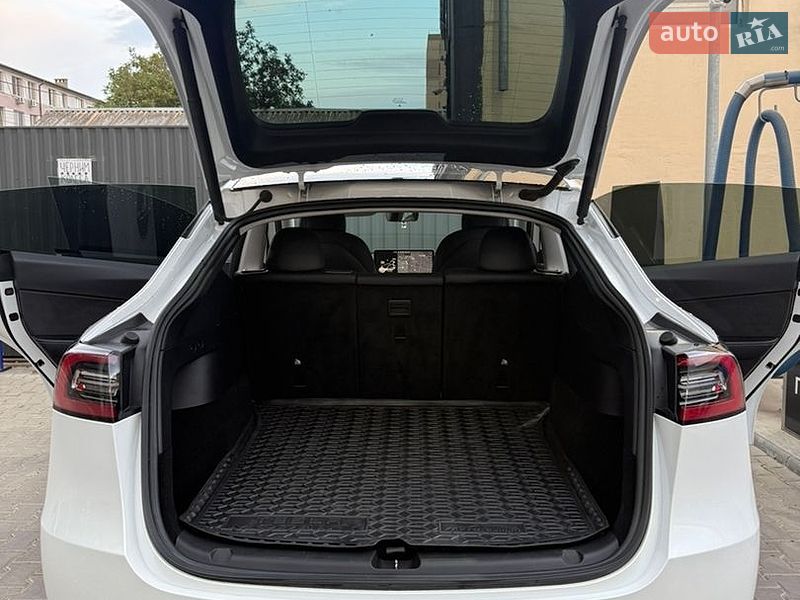Внедорожник / Кроссовер Tesla Model Y 2021 в Одессе