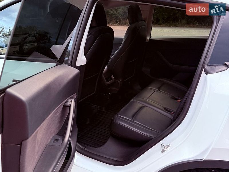 Внедорожник / Кроссовер Tesla Model Y 2021 в Одессе