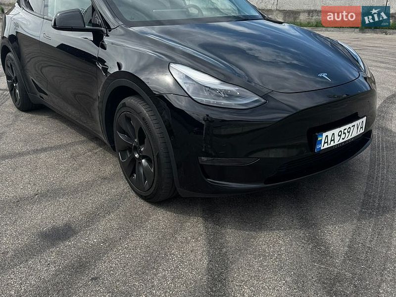Внедорожник / Кроссовер Tesla Model Y 2022 в Киеве