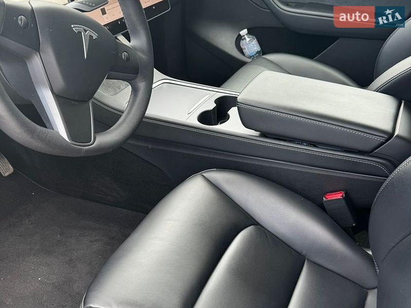 Внедорожник / Кроссовер Tesla Model Y 2022 в Киеве