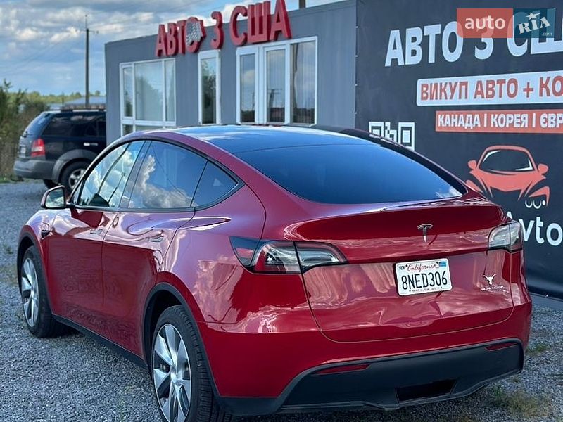 Внедорожник / Кроссовер Tesla Model Y 2023 в Костополе
