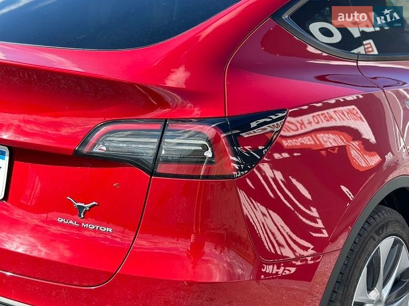 Внедорожник / Кроссовер Tesla Model Y 2023 в Костополе