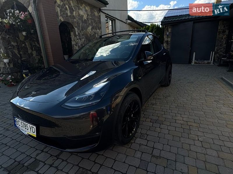 Tesla Model Y 2024 Tesla Model Y 2024