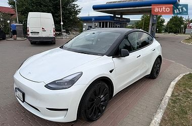 Tesla Model Y  2023