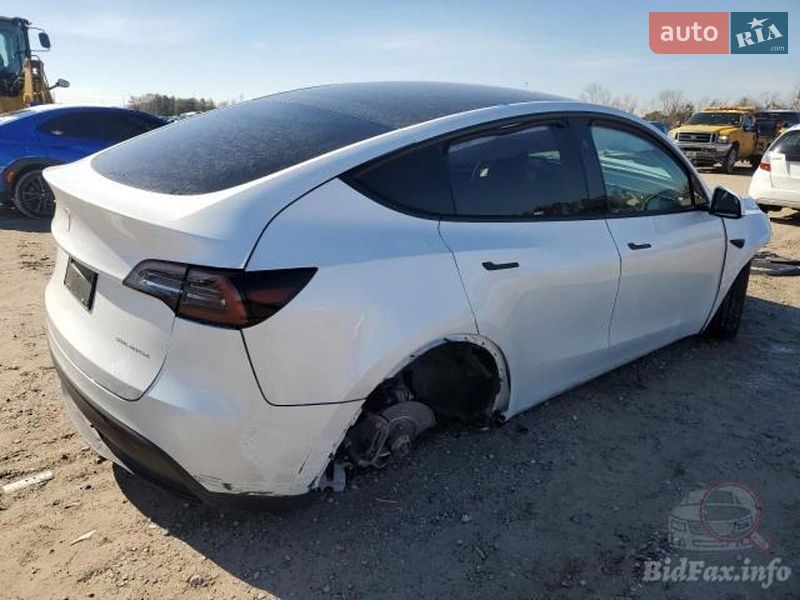Внедорожник / Кроссовер Tesla Model Y 2024 в Могилев-Подольске фото 18 Внедорожник / Кроссовер Tesla Model Y 2024 в Могилев-Подольске
