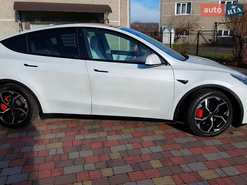 Позашляховик / Кросовер Tesla Model Y 2020 в Івано-Франківську фото 35 Позашляховик / Кросовер Tesla Model Y 2020 в Івано-Франківську