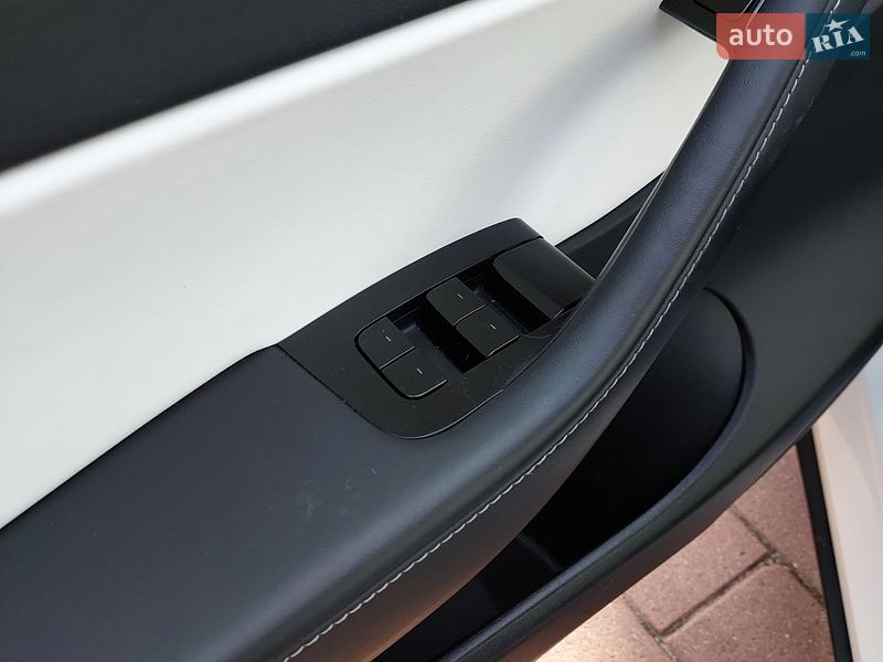 Позашляховик / Кросовер Tesla Model Y 2020 в Івано-Франківську фото 82 Позашляховик / Кросовер Tesla Model Y 2020 в Івано-Франківську