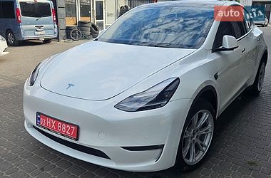 Tesla Model Y  2022