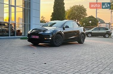 Внедорожник / Кроссовер Tesla Model Y 2024 в Киеве