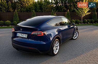 tesla model-y 2023 в Київ від професійного продавця Антон
