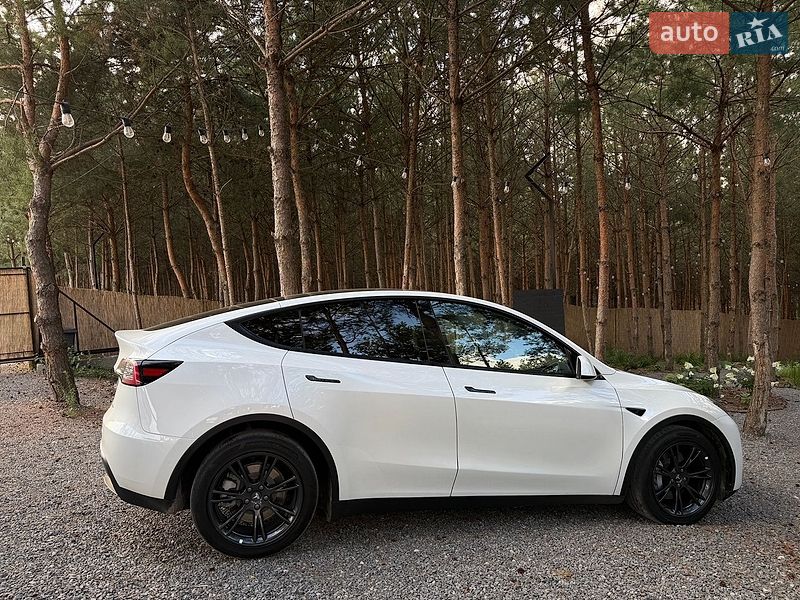 Внедорожник / Кроссовер Tesla Model Y 2022 в Тернополе фото 5 Внедорожник / Кроссовер Tesla Model Y 2022 в Тернополе
