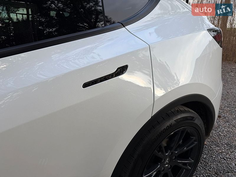 Внедорожник / Кроссовер Tesla Model Y 2022 в Тернополе фото 26 Внедорожник / Кроссовер Tesla Model Y 2022 в Тернополе