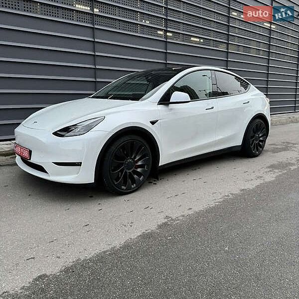 Tesla Model Y 2022 Tesla Model Y 2022