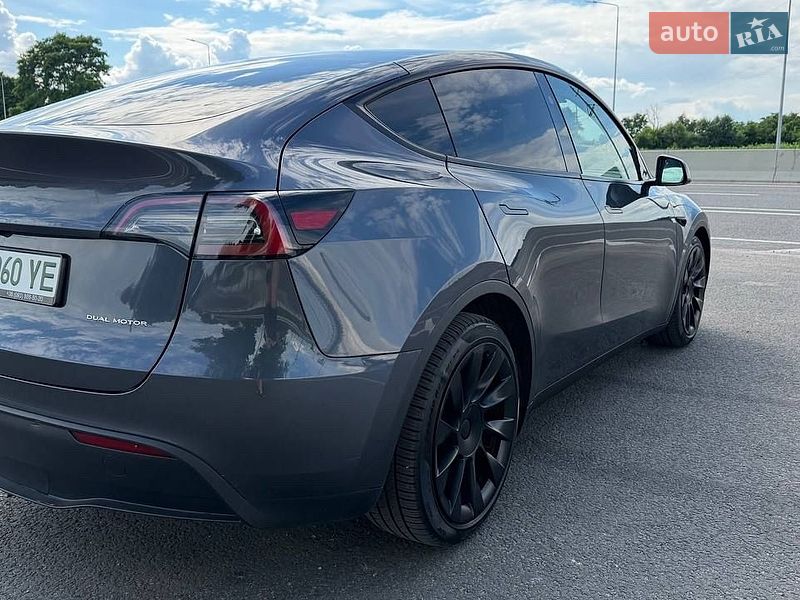 Позашляховик / Кросовер Tesla Model Y 2023 в Києві фото 5 Позашляховик / Кросовер Tesla Model Y 2023 в Києві