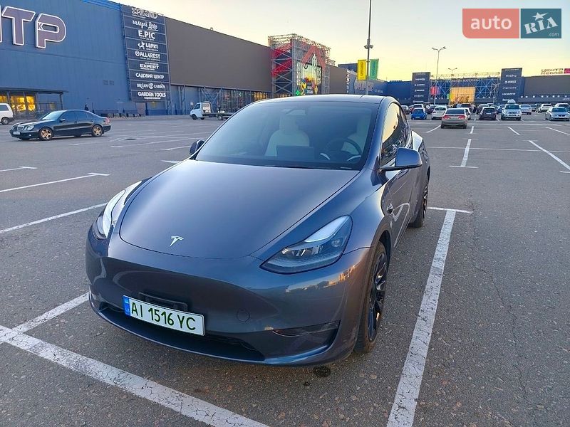 Позашляховик / Кросовер Tesla Model Y 2023 в Києві фото 2 Позашляховик / Кросовер Tesla Model Y 2023 в Києві