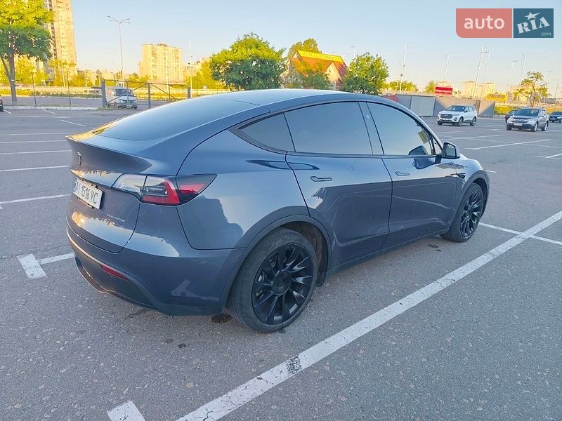 Позашляховик / Кросовер Tesla Model Y 2023 в Києві фото 4 Позашляховик / Кросовер Tesla Model Y 2023 в Києві