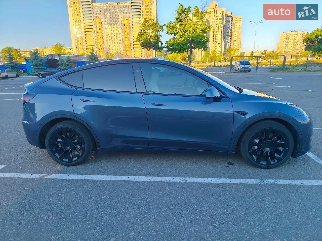 2023 Tesla Model Y - мініатюра 3