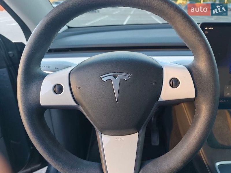 Позашляховик / Кросовер Tesla Model Y 2023 в Києві фото 7 Позашляховик / Кросовер Tesla Model Y 2023 в Києві