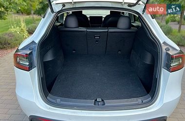 Позашляховик / Кросовер Tesla Model Y 2020 в Рівному фото 8 Позашляховик / Кросовер Tesla Model Y 2020 в Рівному