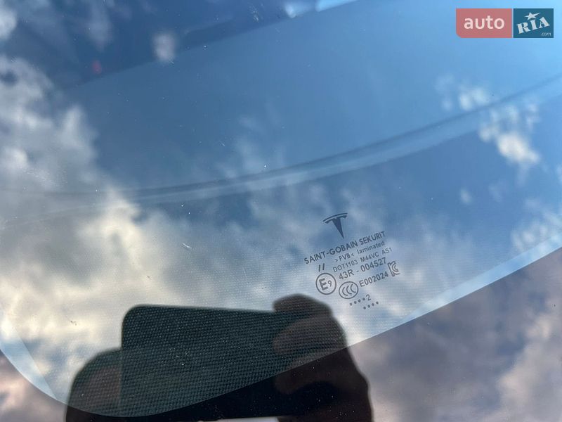 Позашляховик / Кросовер Tesla Model Y 2020 в Рівному фото 9 Позашляховик / Кросовер Tesla Model Y 2020 в Рівному