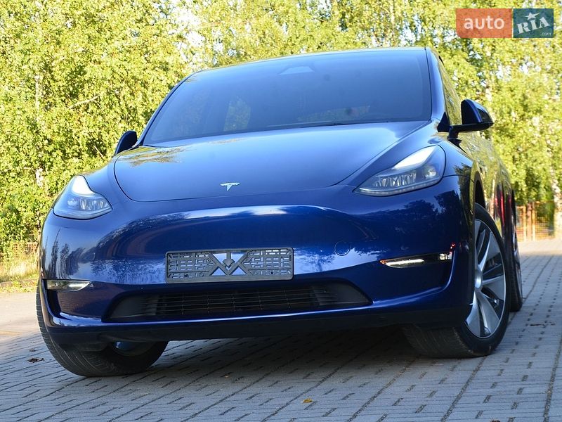 Позашляховик / Кросовер Tesla Model Y 2024 в Дрогобичі