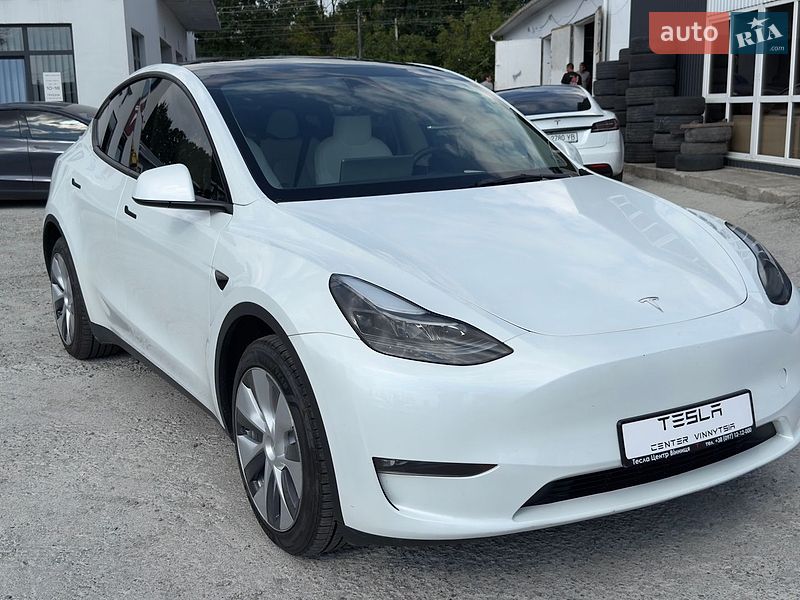 Внедорожник / Кроссовер Tesla Model Y 2023 в Виннице