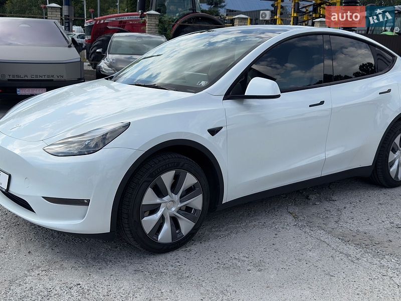 Внедорожник / Кроссовер Tesla Model Y 2023 в Виннице