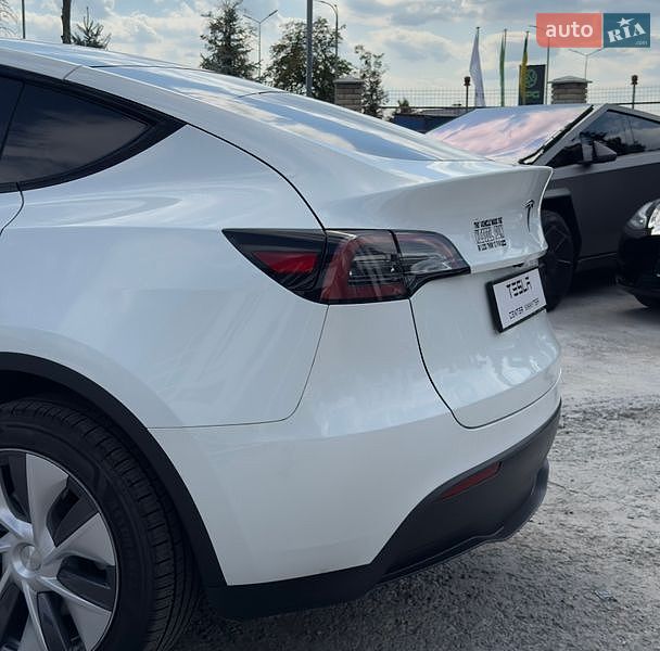 Внедорожник / Кроссовер Tesla Model Y 2023 в Виннице