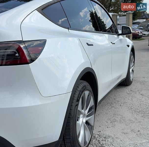 Внедорожник / Кроссовер Tesla Model Y 2023 в Виннице