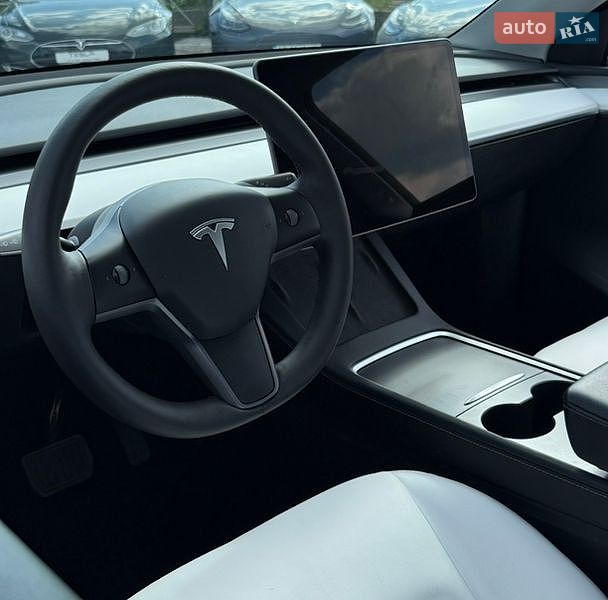Внедорожник / Кроссовер Tesla Model Y 2023 в Виннице