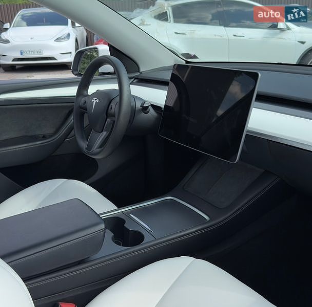 Внедорожник / Кроссовер Tesla Model Y 2023 в Виннице