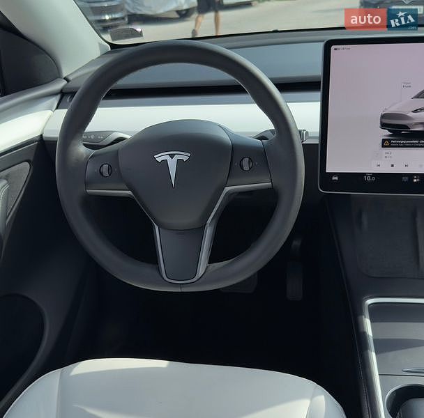 Внедорожник / Кроссовер Tesla Model Y 2023 в Виннице