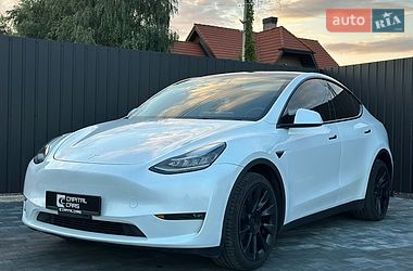 Tesla Model Y  2023